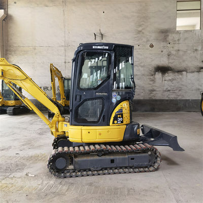 Kullanılmış Kazı Makinesi Köken Japonya PC30 Kullanılmış Komatsu Kazı Makinesi PC30 Çamurlu Kazı Makinesi İkinci El Komatsu