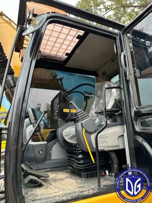 Yüksek manevra kabiliyeti 320D Yakıt tasarruflu motorlu kullanılmış tırtıl kazıcı