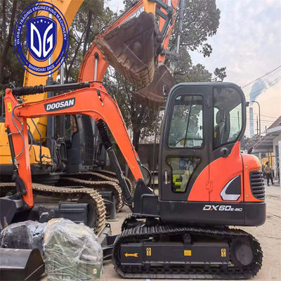 Güvenli ve istikrarlı DX60 Kullanılmış Doosan 6 Tonluk Kazı makinesi Kullanılmış Mini Tamamen yükseltilmiş