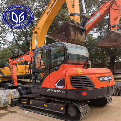 Güvenli ve istikrarlı DX60 Kullanılmış Doosan 6 Tonluk Kazı makinesi Kullanılmış Mini Tamamen yükseltilmiş