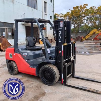3t 8FDA30 Kullanılmış Toyota Forklift Güçlü Kullanılmış Forklift Hidrolik Makinesi