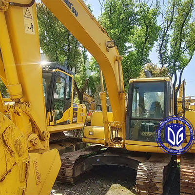 Kullanılmış Komatsu PC120 12 tonluk sürünen kazıcı, Japonya'dan orijinal, iyi performans, satışta.