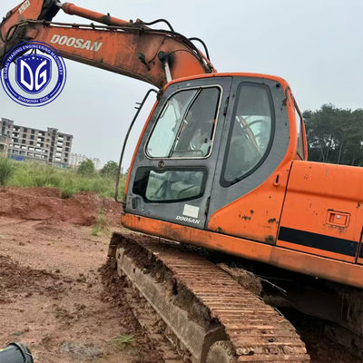 Orijinal kullanılmış Doosan DX225 22.5 ton, Yeni gelen kazıcı, mükemmel durumda, satışta.