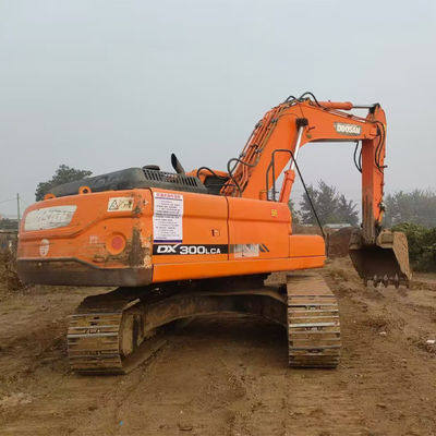 Orijinal Doosan DX300LCA Motorlu Kullanılmış Hidrolik Kazı makinesi DE08TIS Satılık Çamurlu Kazı makinesi