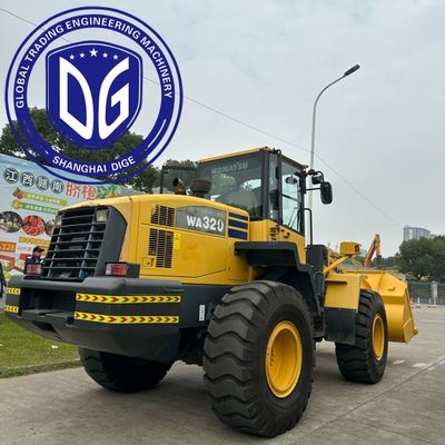 Çok yönlü hidrolik Komatsu Wa320 yükleyicisi hızlı ve kolay malzeme işleme