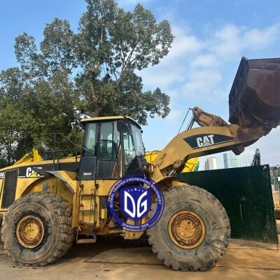 Japonya 7 Ton Kullanılmış Caterpillar Lastik Tekerlekli Yükleyici CAT980G Yüksek Kaliteli Stokta